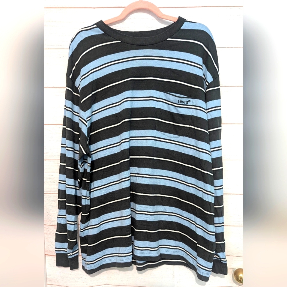 Euc Vintage Levi's Men's Blue and Black Striped Shirt 👕 Size Large